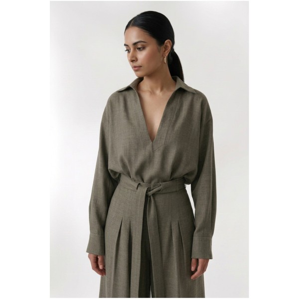 LONG-SLEEVED SHIRT WITH A COLLAR