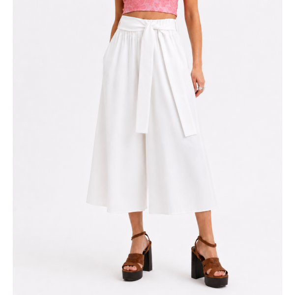 Innocent white culottes