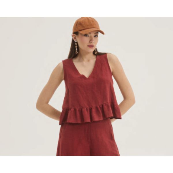 Innocent Sleeveless top with ruffles