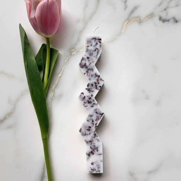 Dried flowers Candle